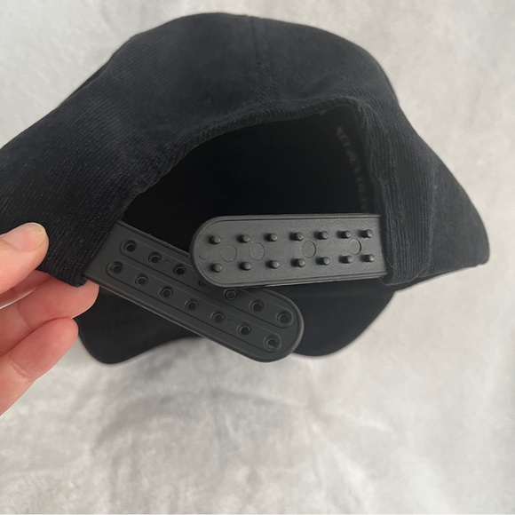 REUBEN OLIVER Corduroy Snap Back Hat Black Unisex - Picture 10 of 10